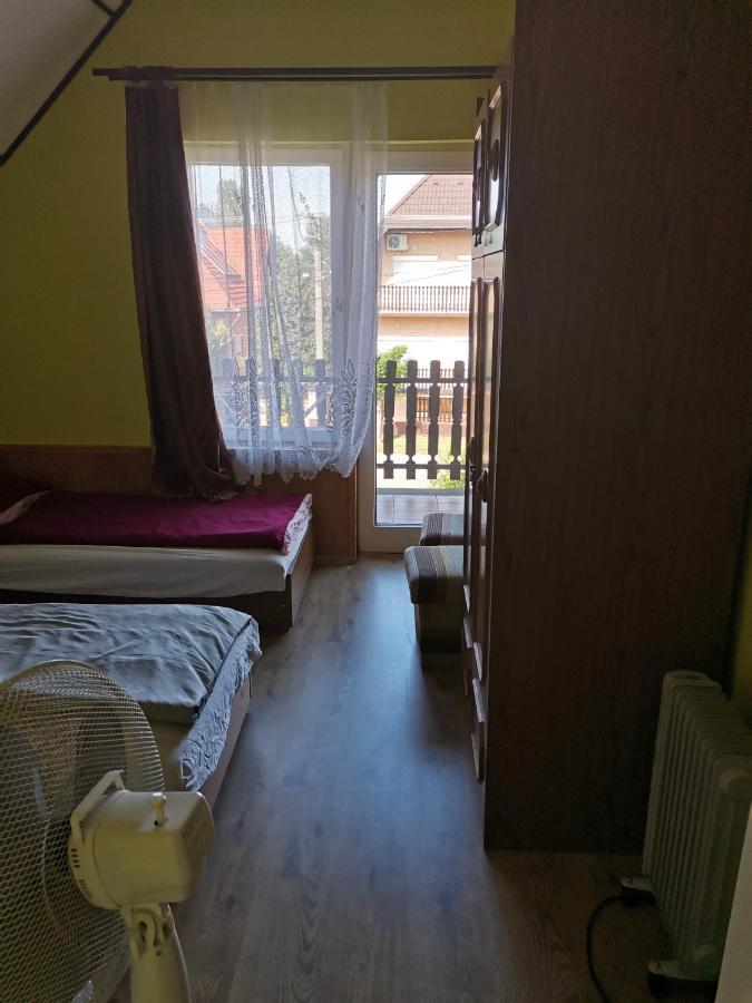 발라톤엘 Roland Apartman 아파트 외부 사진